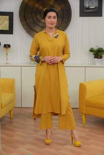 Shaista Lodhi feet photo thumbnail