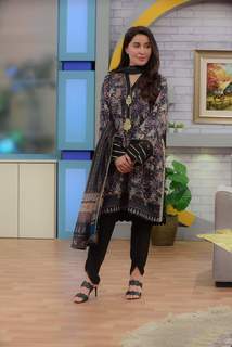 Shaista Lodhi feet photo thumbnail