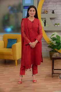 Shaista Lodhi feet photo thumbnail