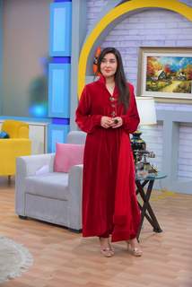 Shaista Lodhi feet photo thumbnail