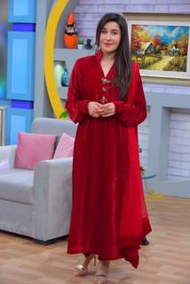 Shaista Lodhi feet photo thumbnail