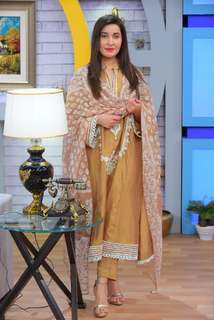 Shaista Lodhi feet photo thumbnail