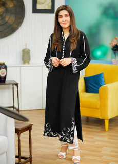 Shaista Lodhi feet photo thumbnail