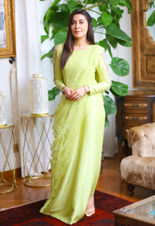 Shaista Lodhi feet photo thumbnail