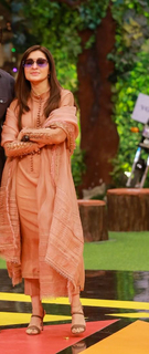 Shaista Lodhi feet photo thumbnail