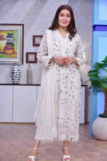 Shaista Lodhi feet photo thumbnail