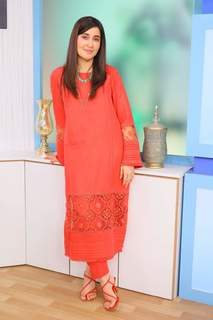 Shaista Lodhi feet photo thumbnail