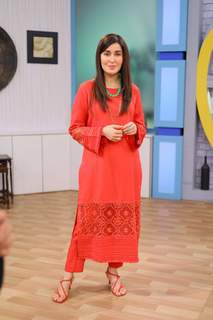 Shaista Lodhi feet photo thumbnail