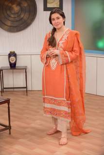 Shaista Lodhi feet photo thumbnail