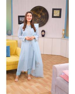 Shaista Lodhi feet photo thumbnail