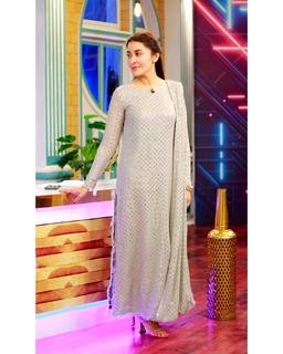 Shaista Lodhi feet photo thumbnail