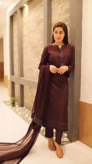 Shaista Lodhi feet photo thumbnail