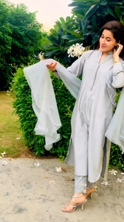 Shaista Lodhi feet photo thumbnail