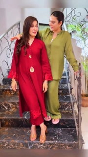 Shaista Lodhi feet photo thumbnail