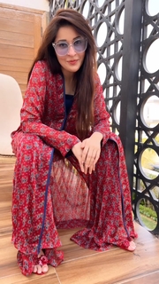 Shaista Lodhi feet photo thumbnail