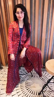 Shaista Lodhi feet photo thumbnail