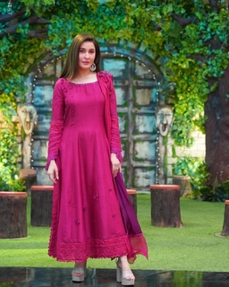 Shaista Lodhi feet photo thumbnail