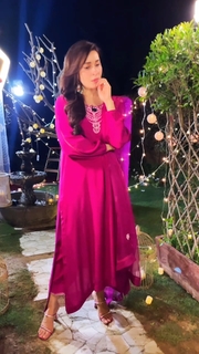 Shaista Lodhi feet photo thumbnail