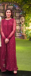 Shaista Lodhi feet photo thumbnail