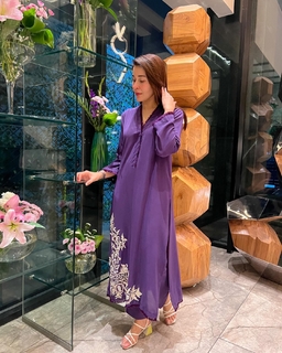 Shaista Lodhi feet photo thumbnail