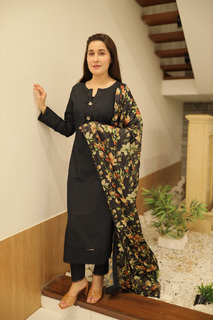 Shaista Lodhi feet photo thumbnail