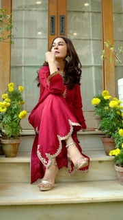 Shaista Lodhi feet photo thumbnail