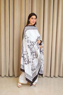 Shaista Lodhi feet photo thumbnail