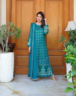 Shaista Lodhi feet photo thumbnail