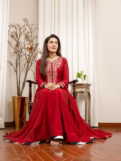 Shaista Lodhi feet photo thumbnail