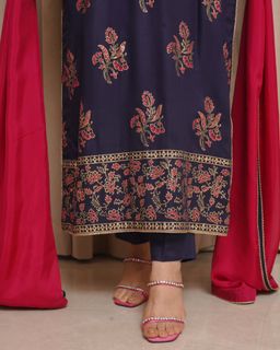 Shaista Lodhi feet photo 14