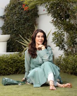 Shaista Lodhi feet photo 12