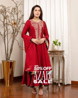 Shaista Lodhi feet photo 7