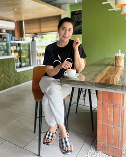 Shaista Lodhi feet photo 20