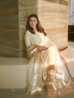 Shaista Lodhi feet photo 16