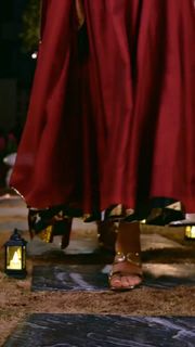 Shaista Lodhi feet photo 1