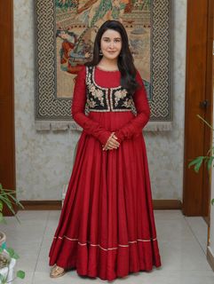 Shaista Lodhi feet photo 14