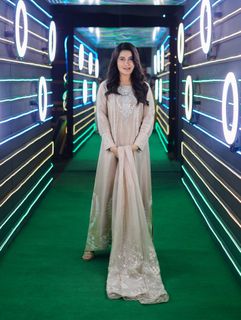 Shaista Lodhi feet photo 8