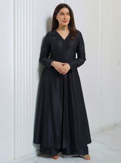 Shaista Lodhi feet photo 17