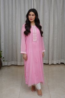 Shaista Lodhi feet photo 13