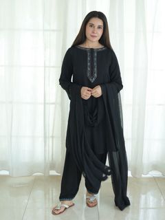 Shaista Lodhi feet photo 5