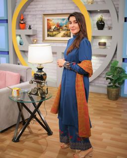 Shaista Lodhi feet photo 2