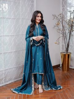 Shaista Lodhi feet photo 3
