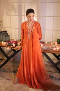 Shaista Lodhi feet photo 16