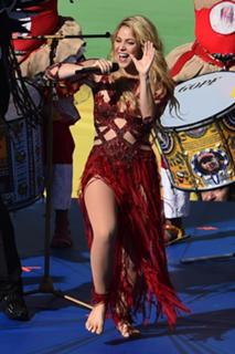 Shakira feet photo thumbnail