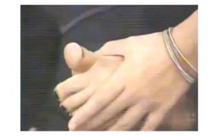 Shakira feet photo thumbnail