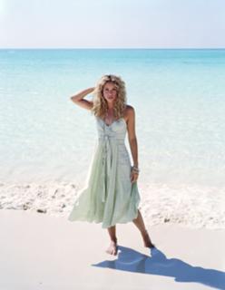 Shakira feet photo thumbnail