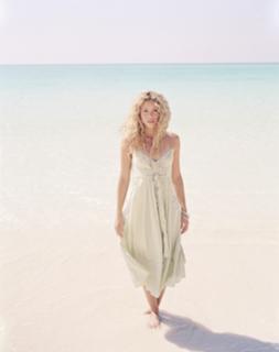 Shakira feet photo thumbnail