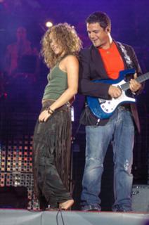Shakira feet photo thumbnail