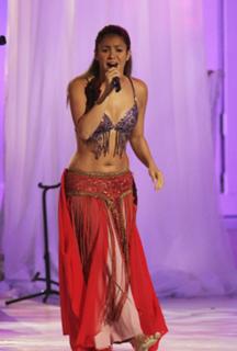 Shakira feet photo thumbnail