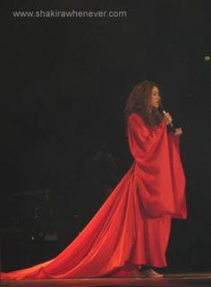 Shakira feet photo thumbnail